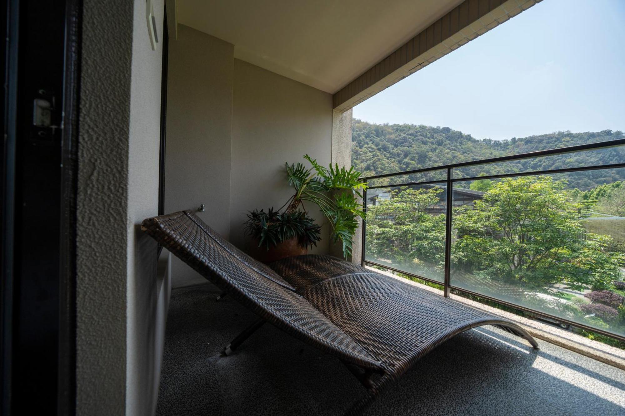 Tai-Yi Red Maple Resort Puli Bagian luar foto