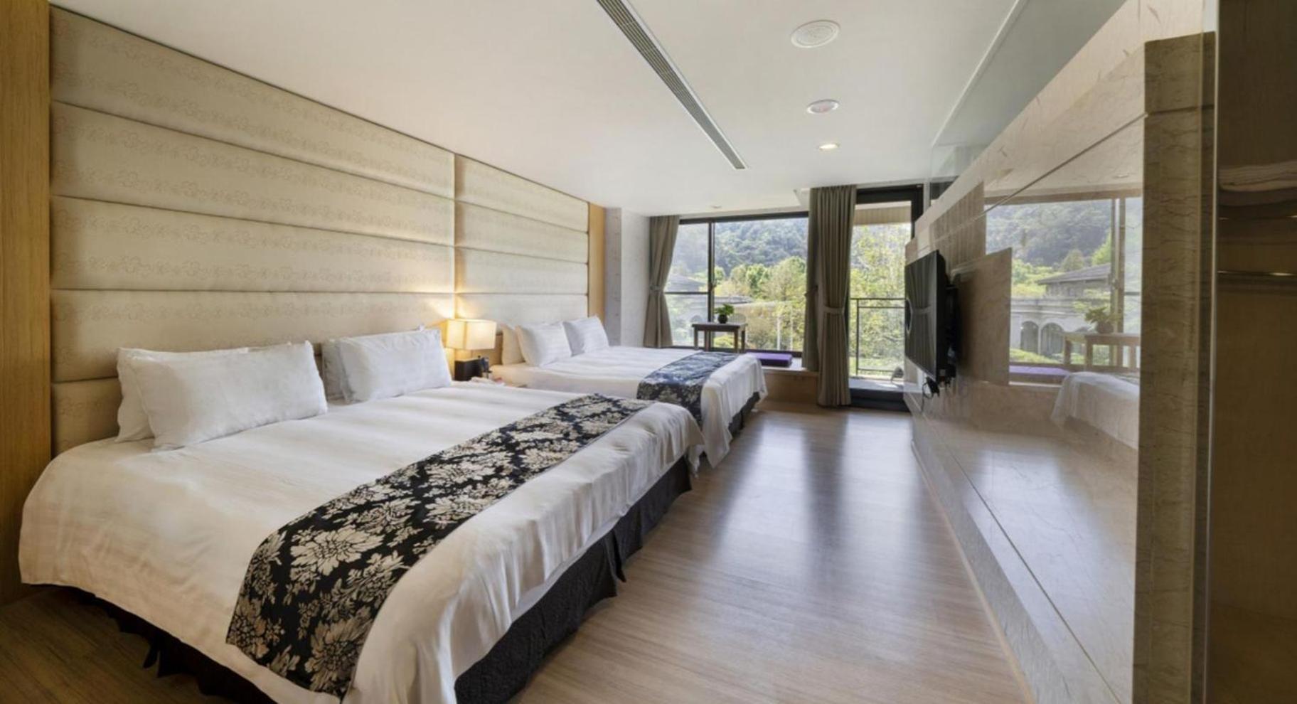 Tai-Yi Red Maple Resort Puli Bagian luar foto