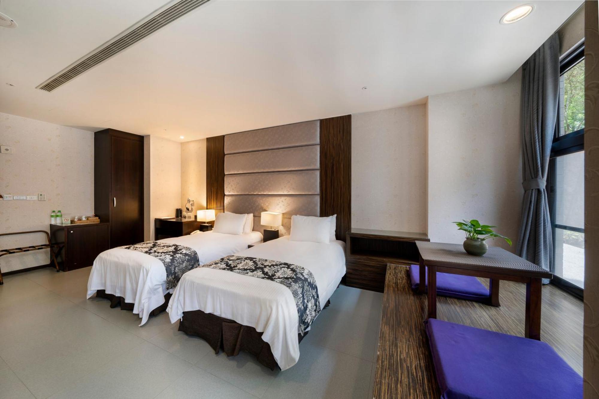 Tai-Yi Red Maple Resort Puli Bagian luar foto