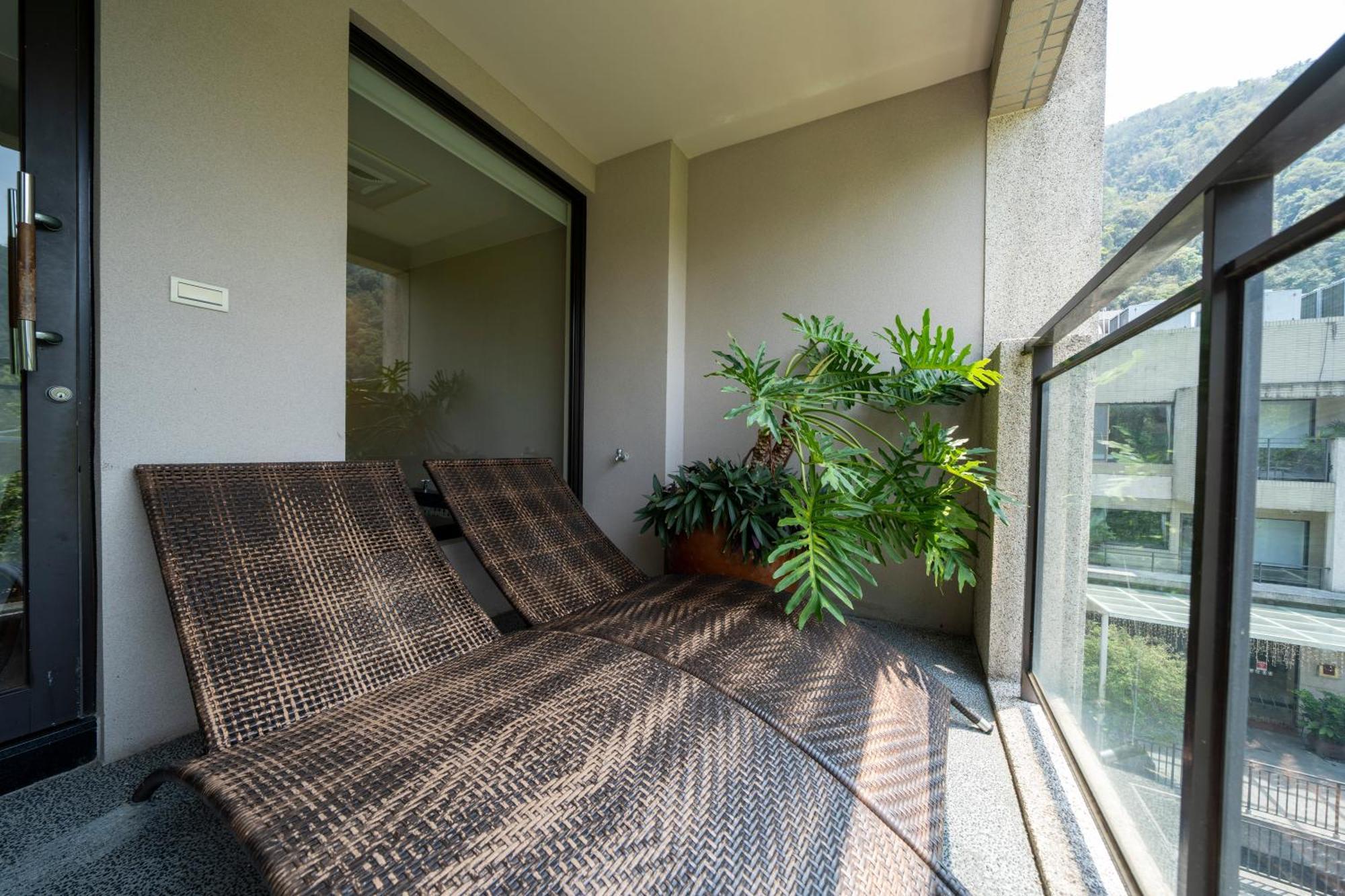 Tai-Yi Red Maple Resort Puli Bagian luar foto