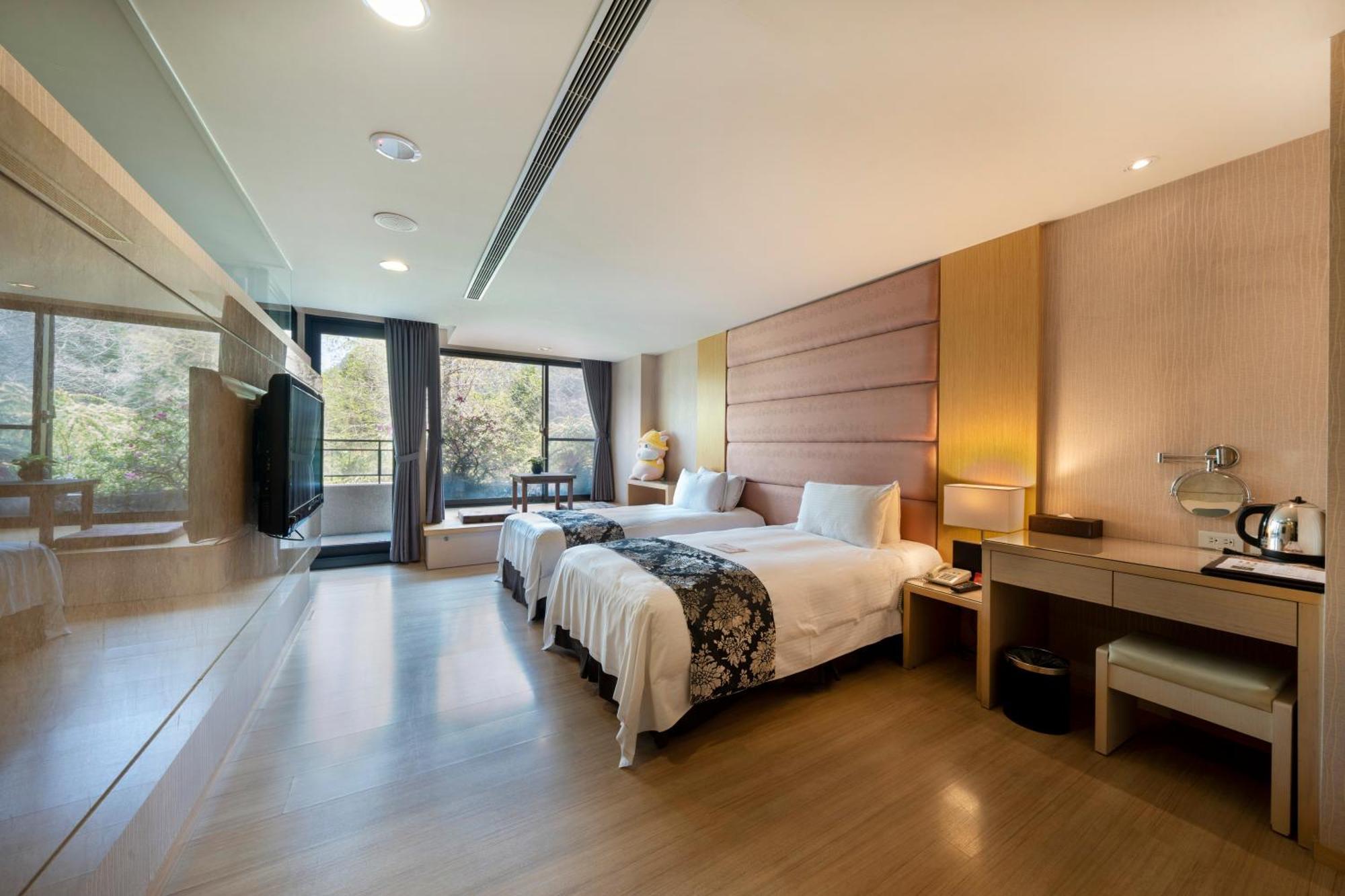 Tai-Yi Red Maple Resort Puli Bagian luar foto