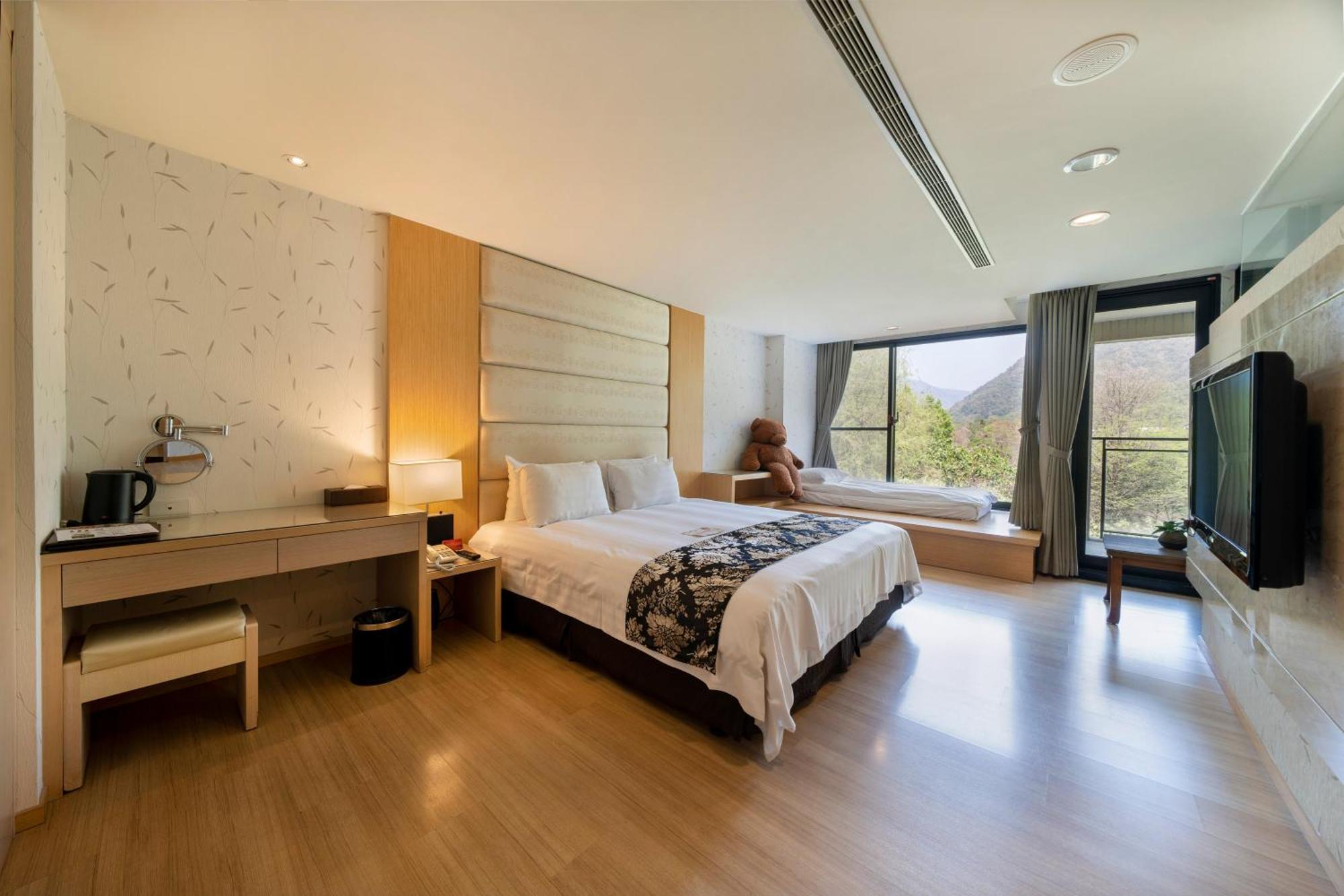 Tai-Yi Red Maple Resort Puli Bagian luar foto