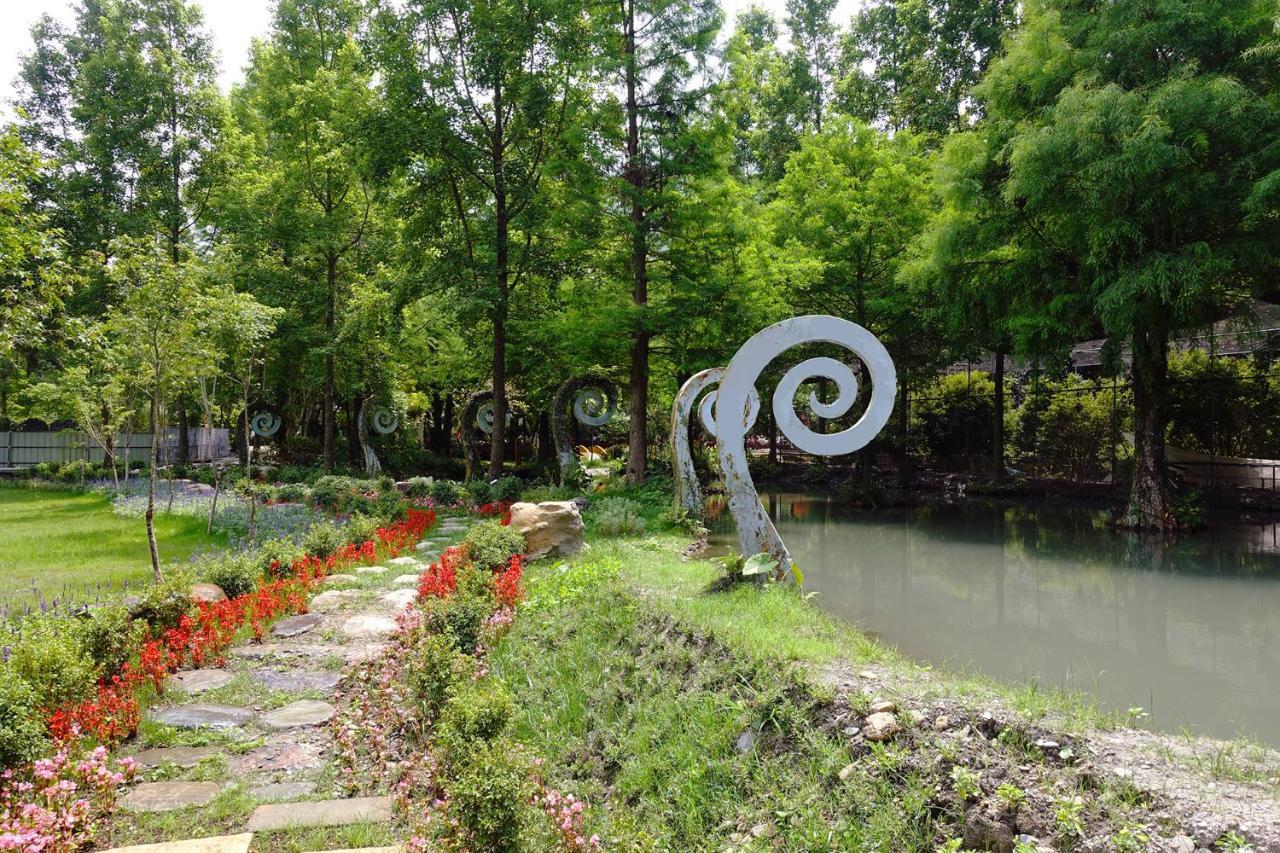 Tai-Yi Red Maple Resort Puli Bagian luar foto