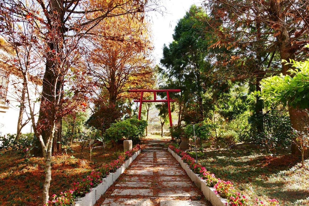 Tai-Yi Red Maple Resort Puli Bagian luar foto